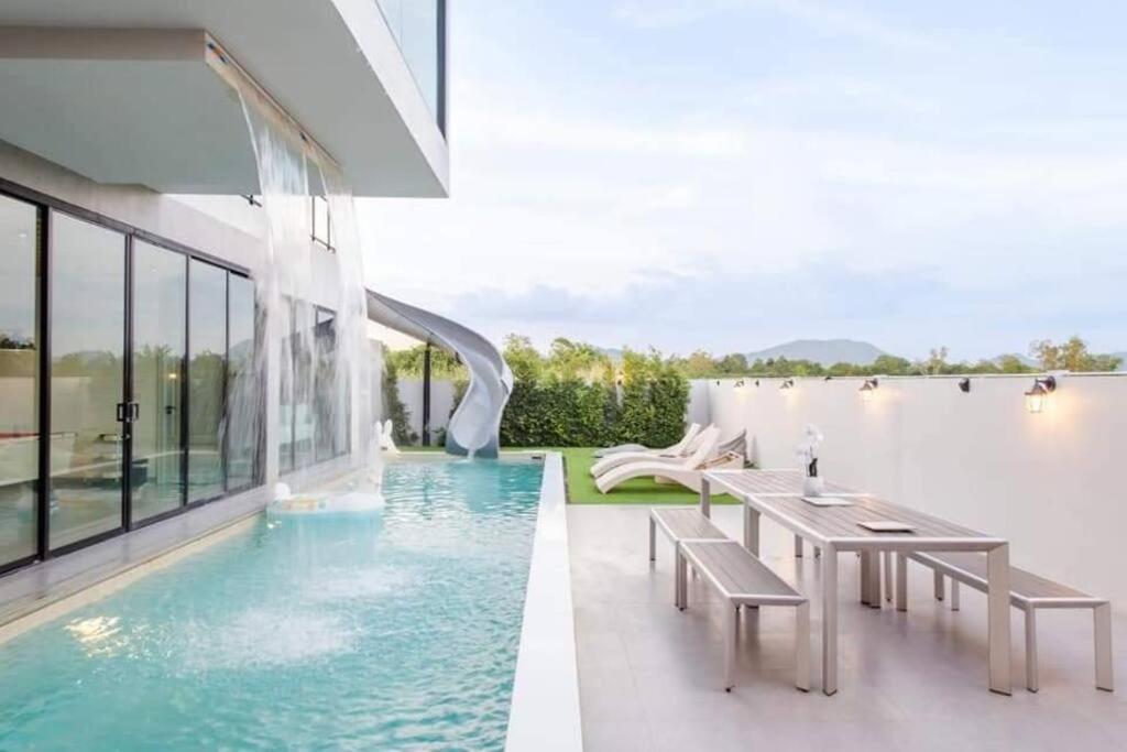 Tantawan Poolvilla Hua Hin