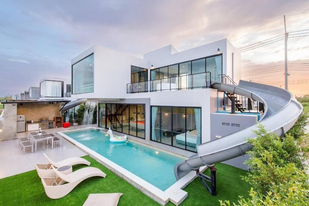 Villa Tantawan Poolvilla *